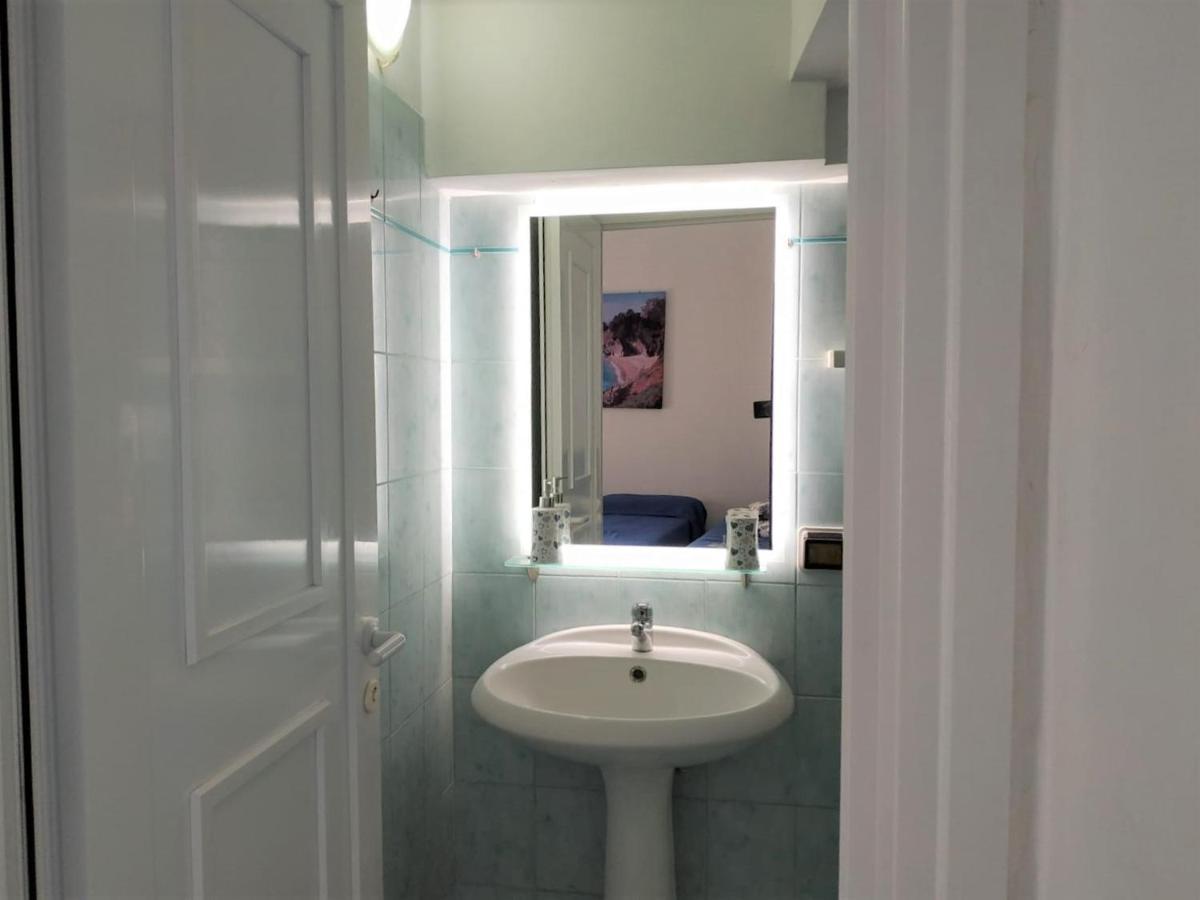 Scala Blu - Immobilevante Ponza Ngoại thất bức ảnh